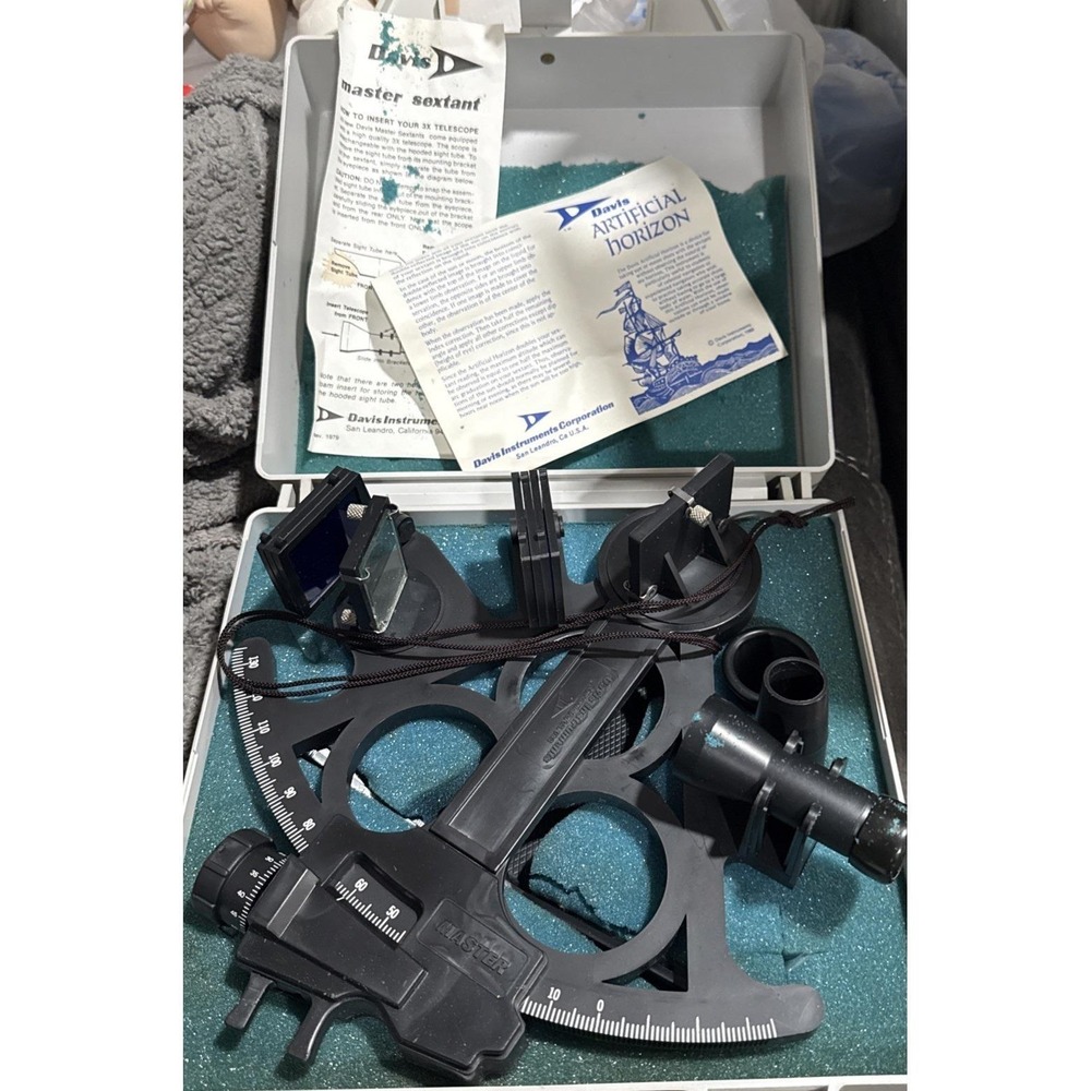 Davis Instruments Mark 15 Master Sextant Micrometer Drum Navigation Tool & Case